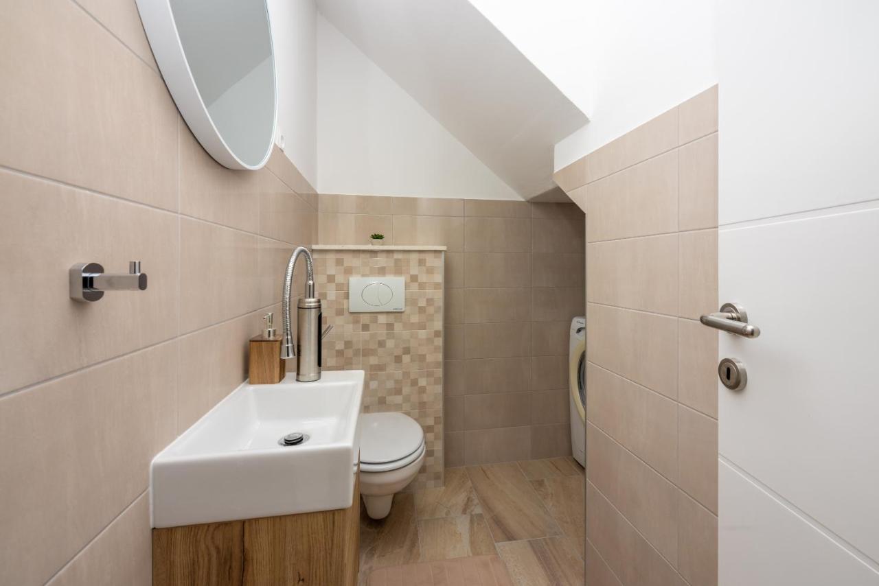 Villa Antani With Heated Pool, Sauna & Jacuzzi Crikvenica Exterior foto