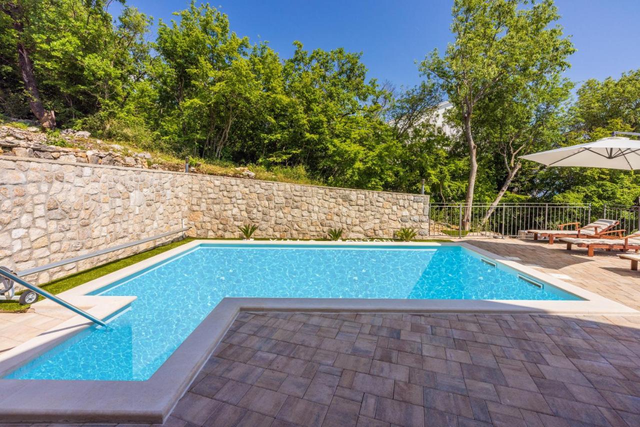 Villa Antani With Heated Pool, Sauna & Jacuzzi Crikvenica Exterior foto